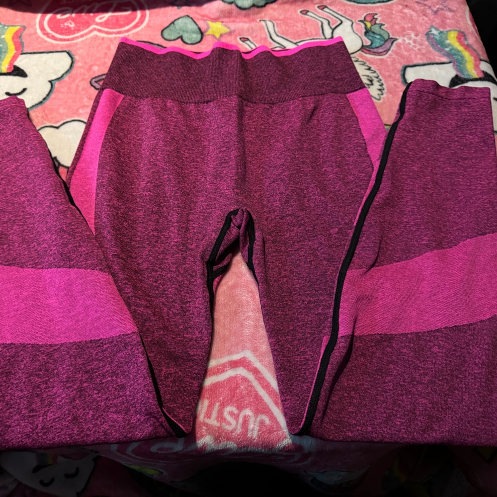 Pink leggings